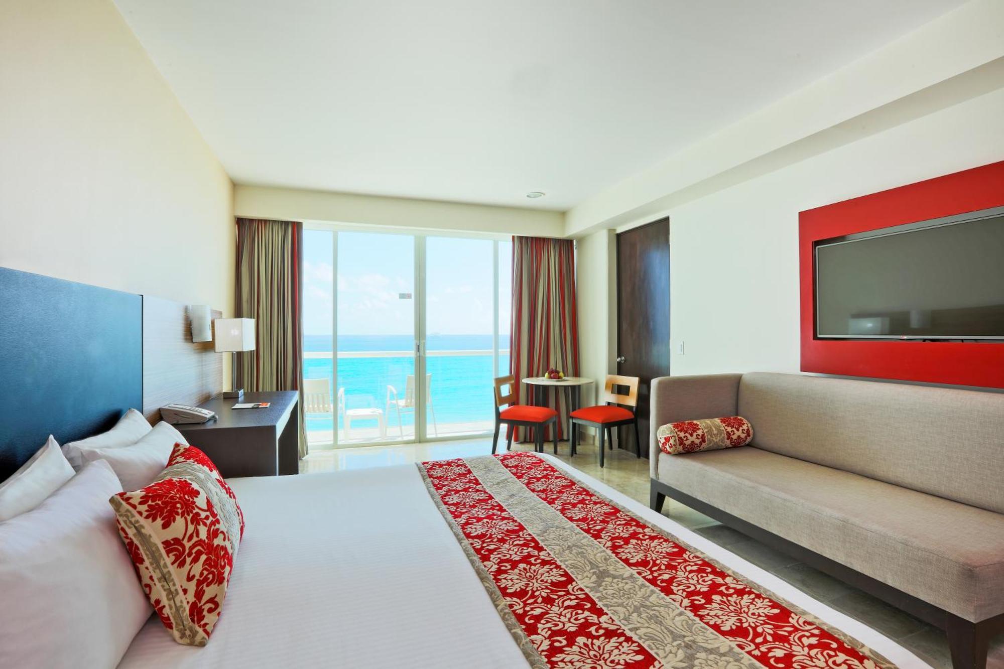 Romantic Room with Ocean View,909523129:JPEG