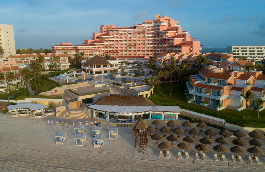 Wyndham Grand Cancun All Inclusive Resort & Villas-1