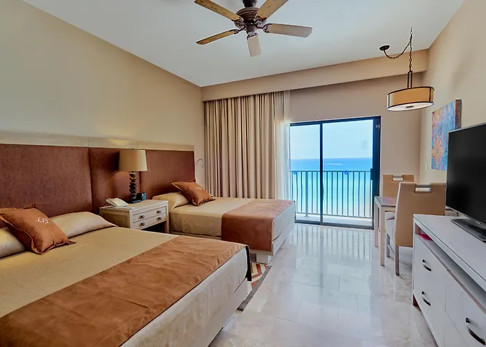 Resort: The Royal Sands Resort & Spa