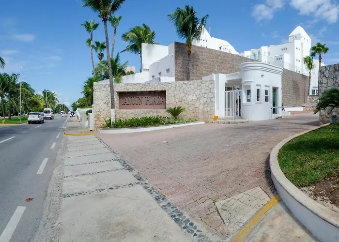 Hotels Close to Airport “Magic Sunrise At Cancun”