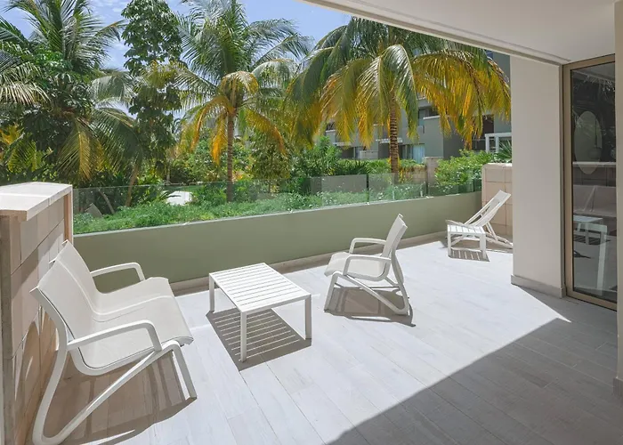 Hotels Close to Airport Catalonia Grand Costa Mujeres All Suites & Spa